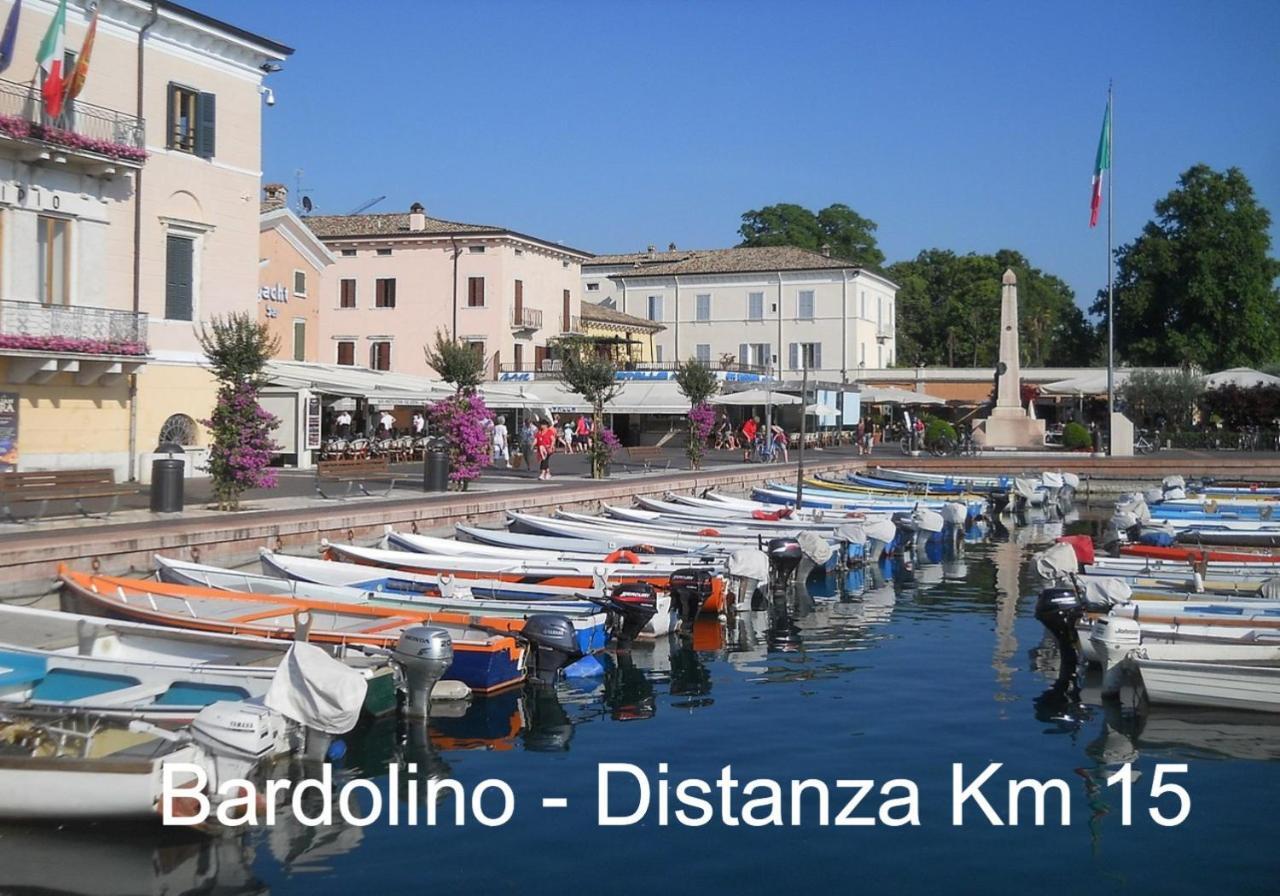 Appartamento "Il Vicolo" Peschiera del Garda Buitenkant foto