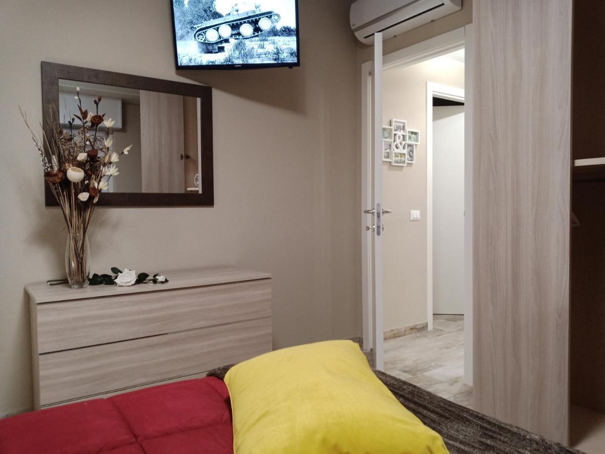 Appartamento "Il Vicolo" Peschiera del Garda Buitenkant foto