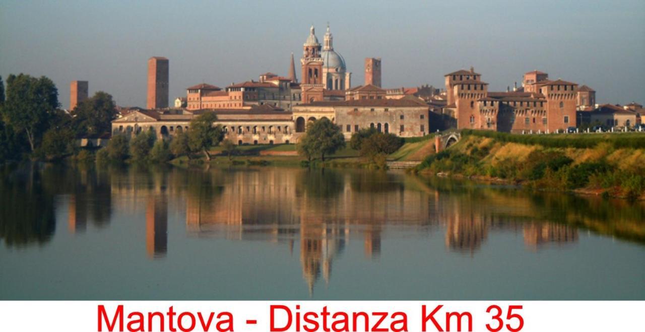 Appartamento "Il Vicolo" Peschiera del Garda Buitenkant foto